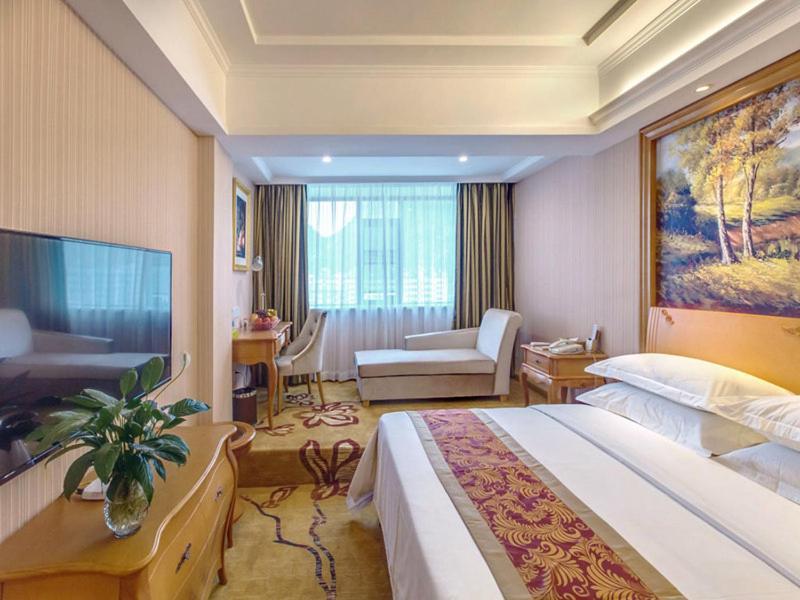 Vienna Hotel Guilin Airport Road Rongshan מראה חיצוני תמונה